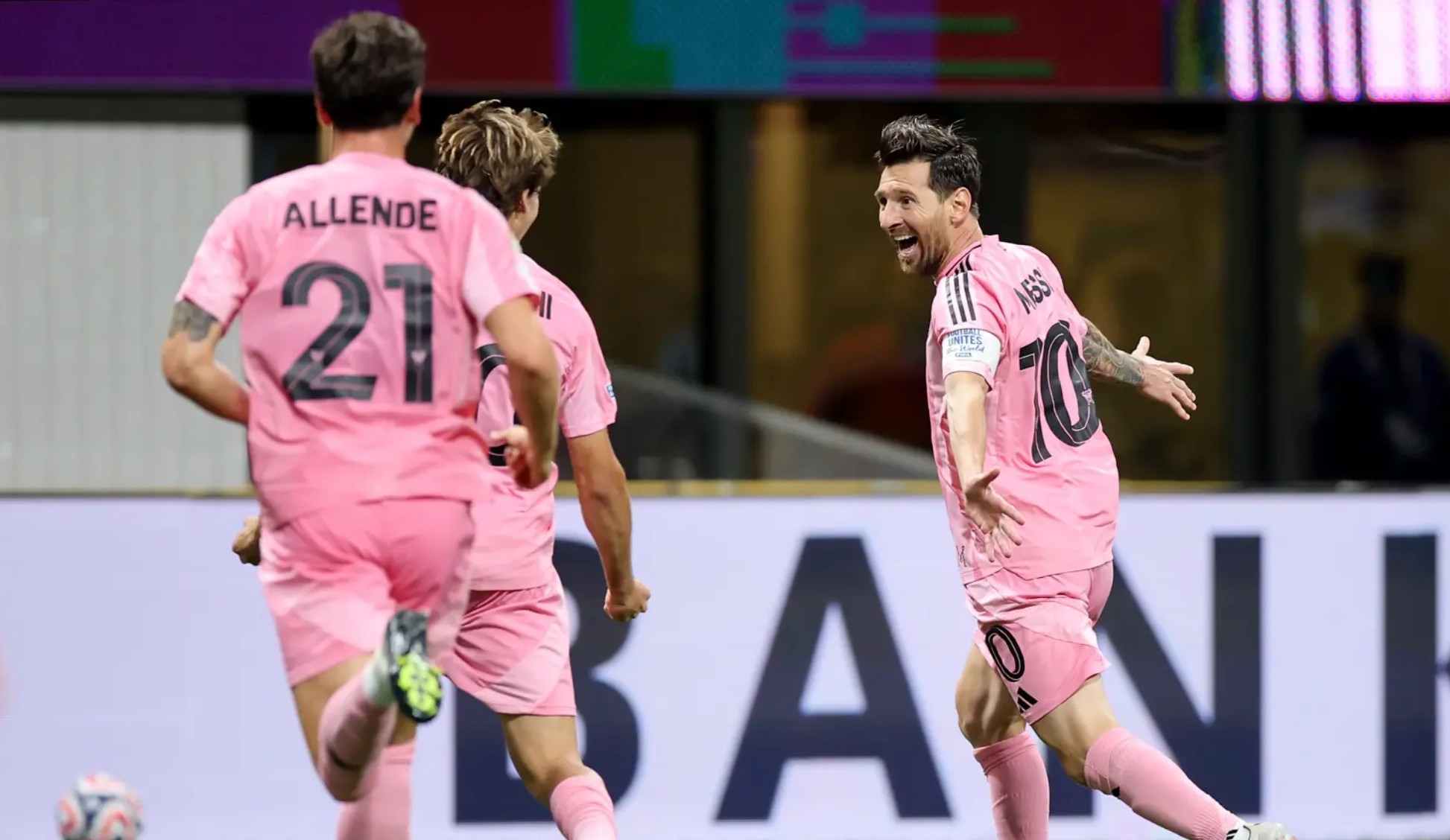 关于Ning焦点对战，梅西与90激战加拿大队分钟，刷新纪录胜负难料！赛场气氛高涨的信息-九游体育app