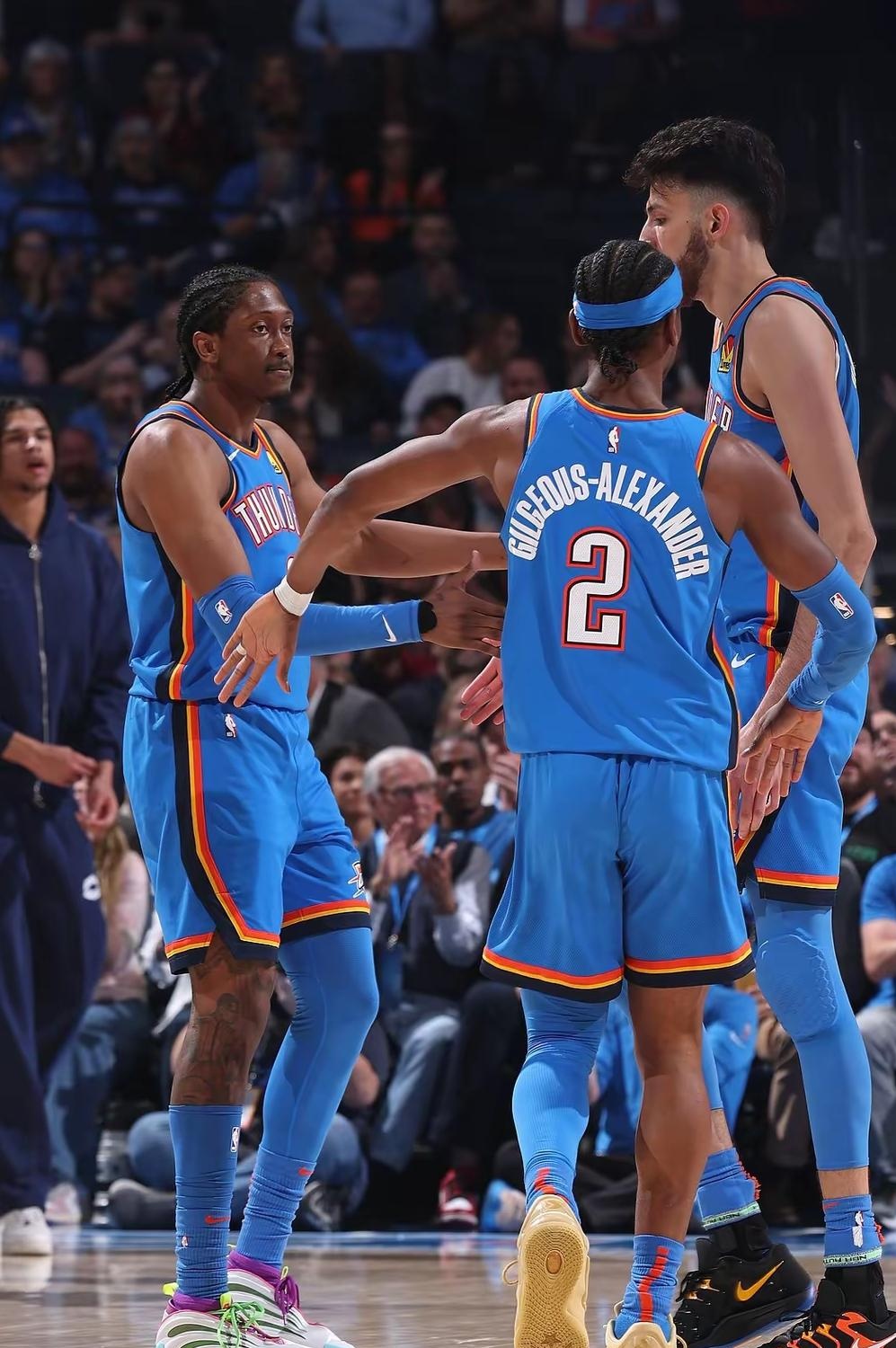 关键时刻俄克拉荷马雷霆刷新队史纪录：CBA常规赛节点到来，气氛紧张，球队文化再被提及-九游体育官网