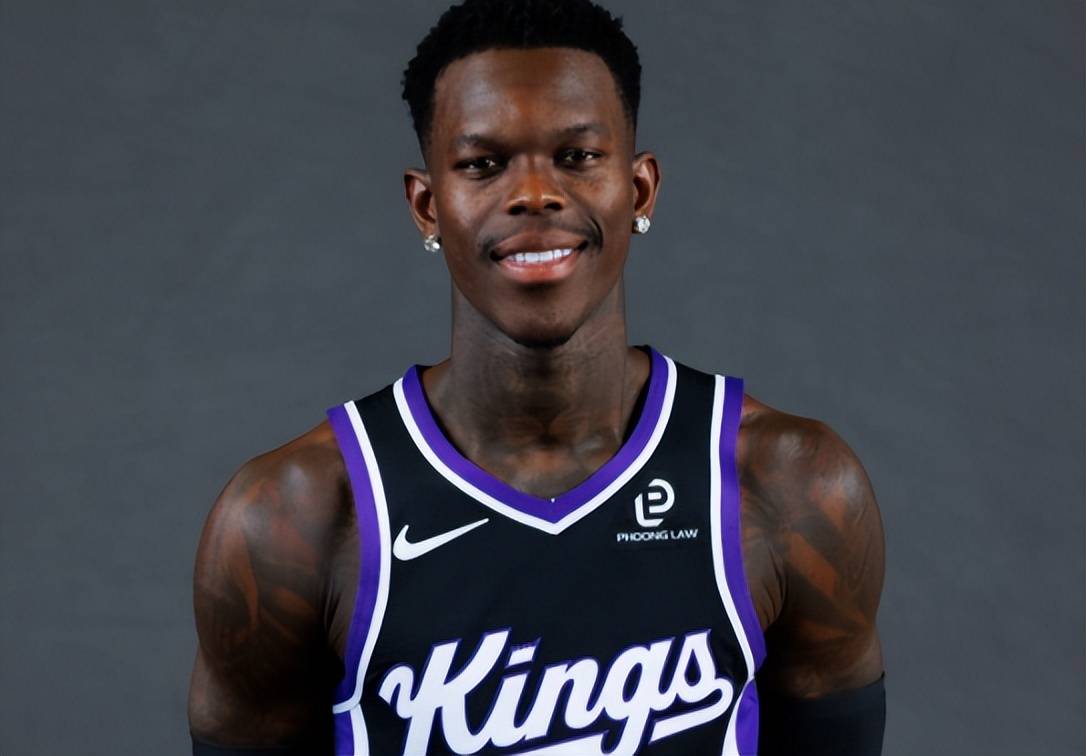 包含今晨萨克拉门托国王备战NBA季后赛，外线爆发细节曝光，质疑声仍在，年轻球员得到机会的词条