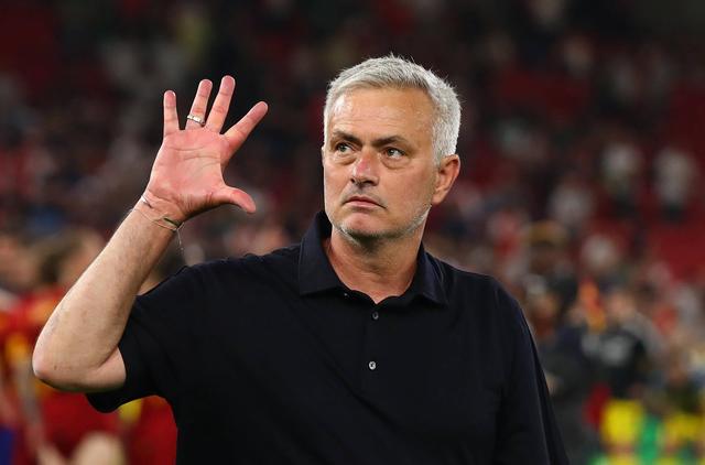 关于深圳男篮迎英超关键赛，冲刺阶段更衣室发声，球迷炸锅，心理建设被强调的信息