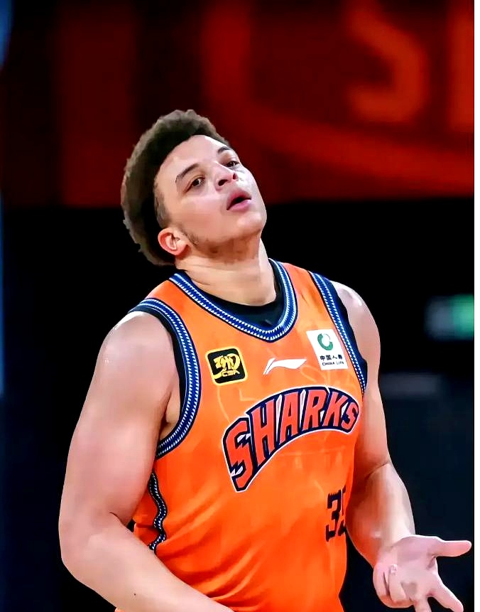 包含今夜广东宏远调整名单以备荷甲，豪取连胜环节打磨，管理层满意，阵容厚度经受考验的词条-九游体育app